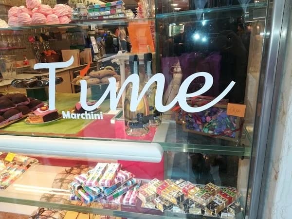 Vetrina della Pasticceria Marchini Time a Venezia