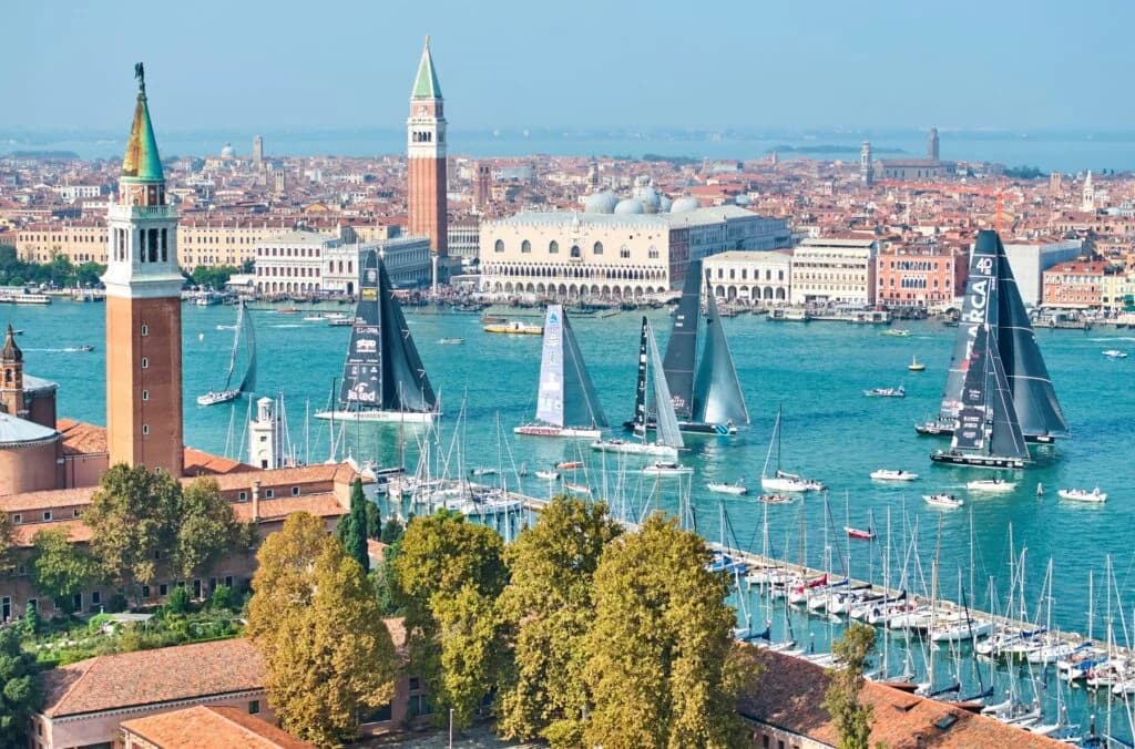 Superyacht a vela nelle acque di Venezia